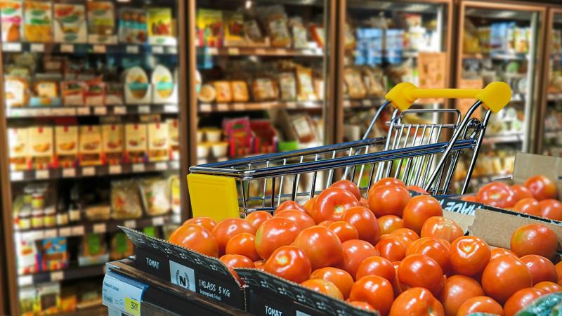 Vooral boodschappen doen is dus veel duurder dan vorig jaar.