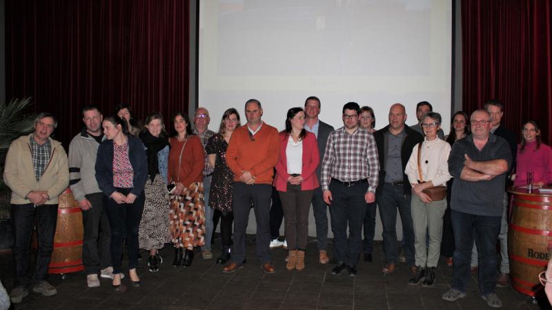 Twaalf boeren vertellen in de podcast zelf waarom ze een bepaalde weg kozen, welke  moeilijkheden ze moesten overwinnen en welke successen ze geboekt hebben.
