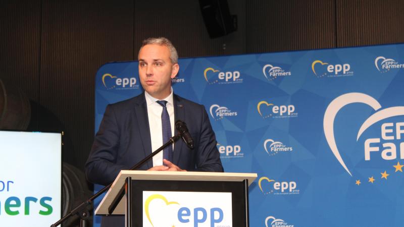 “Europese landbouwers hebben nood aan perspectief”, was één van de conclusies van Tom Vandenkendelaere op het EPP For Farmers-congres in Izegem.