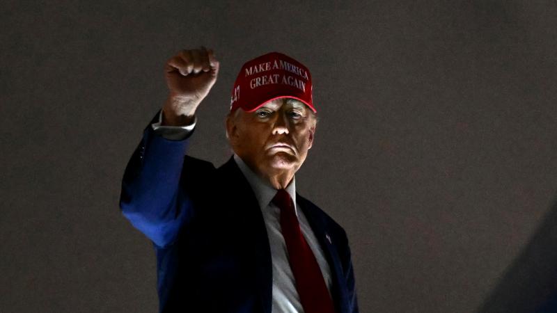 Trump wil 2 april de geschiedenis laten in gaan als dag van de Bevrijding voor het Amerikaans volk. Voor de rest van de wereld betekenen zijn importtarieven economische onzekerheid.