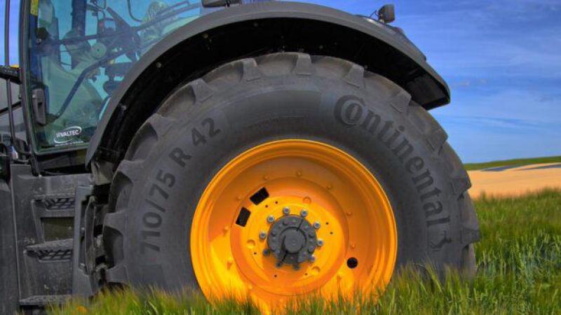 Continental stopt de productie van landbouwbanden.