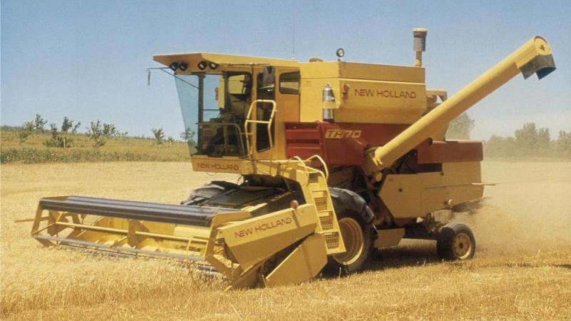 De TR70 was de eerste maaidorser van New Holland  met Twin Rotor-technologie.