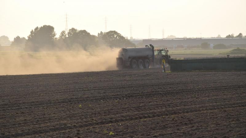 De landbouwsector isvolgensminister Brouns volop in beweging om zich aan te passen aan het veranderende klimaat.
