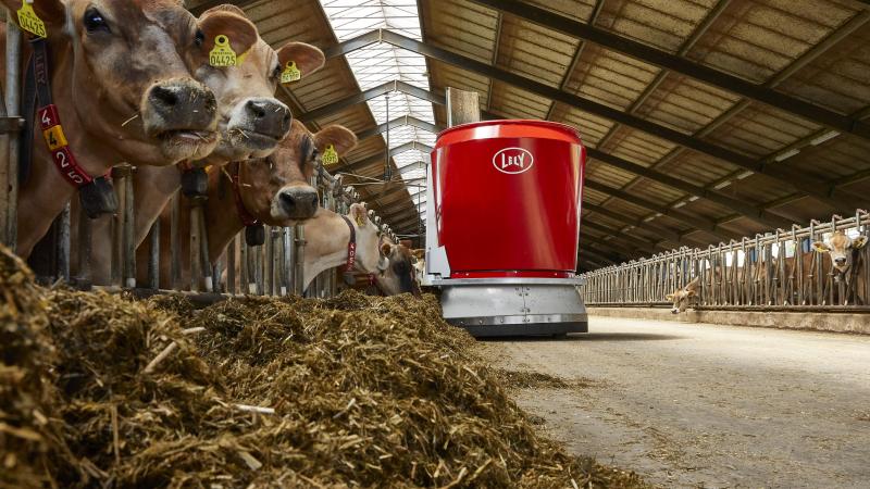 De Vector MFR Next is een doorontwikkelde meng- en voerrobot van Lely.