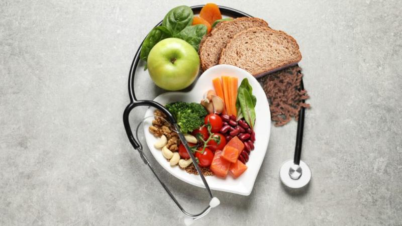 De Hoge Gezondheidsraad adviseert om meer volkorenbrood en -pasta en ook meer peulvruchten (bonen, linzen…) te eten.