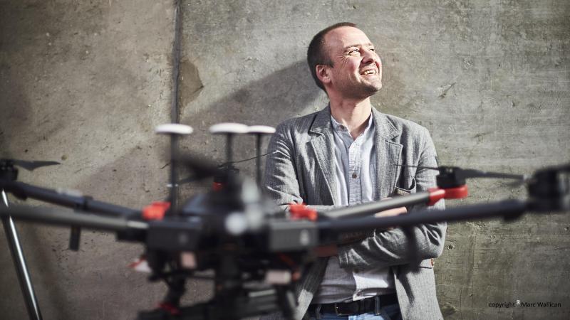 We staan op een cruciaal momentum , meent Jürgen Vangeyte.  AI en digitalisering veranderen niet enkel de manier waarop we aan landbouw doen, maar ook wie aan landbouw kan doen.