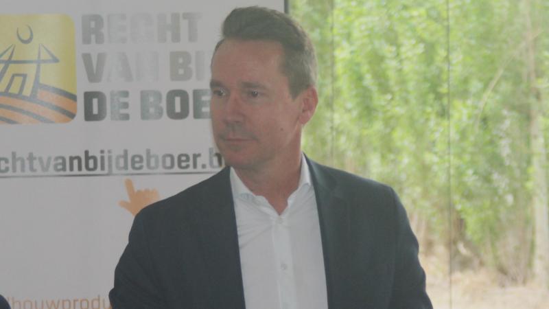 Volgens minister Brouns zijn sommige vergunningen te belangrijk om te vernietigen.