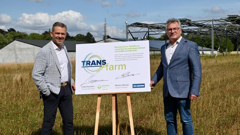 Voorzitter van Boerenbond Lode Ceyssens (links) en directeur van TRANSfarm Wouter Merckx (rechts).