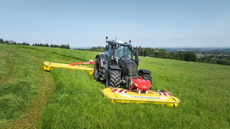 De Novacat F 3100 Opticurve-frontmaaier zal komend seizoen optioneel verkrijgbaar zijn met Profiline-comfortbediening.
