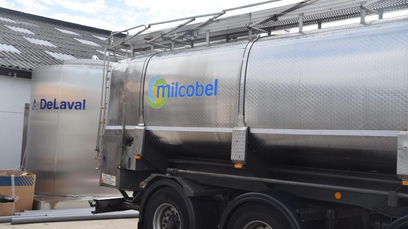 De melkprijs van Milcobel blijft in augustus stabiel.