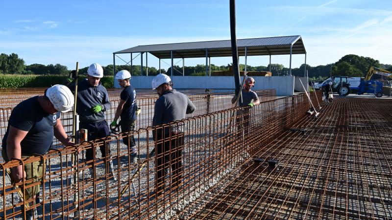 Het ILVO test in Merelbeke-Melle een aantal nieuwe betonsamenstellingen voor sleufsilo’s.