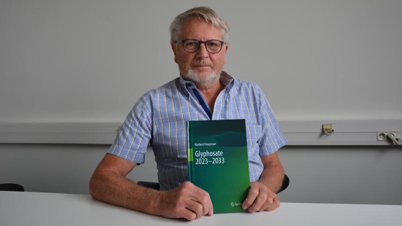 Norbert Fraeyman besluit in zijn boek dat het totale toxische profiel van glyfosaat voldoende is om de afbouw van het gebruik te rechtvaardigen.