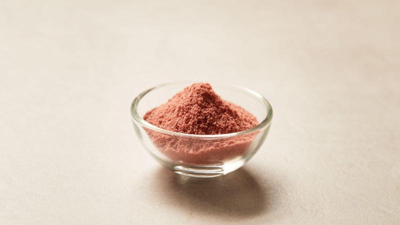Met behulp van fermentatietechnologie produceert het bedrijf het eiwit myoglobine, dat identiek is aan het eiwit in dierlijk vlees.