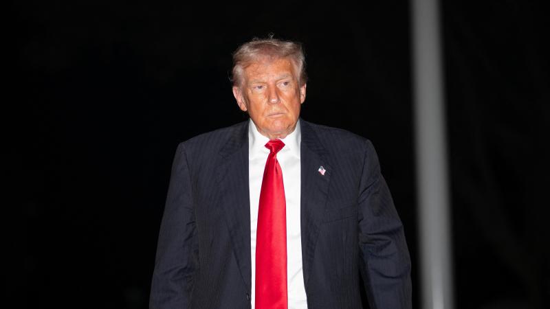 Trump verlaagt of trekt de invoertarieven op verschillende voedingsproducten in.