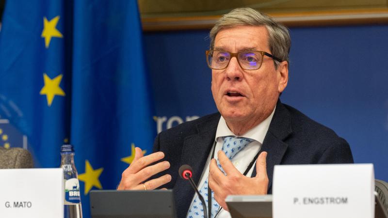 Rapporteur Gabriel Mato had de beschermingsmaatregelen het liefst zonder wijzigingen door de commissie gejaagd.