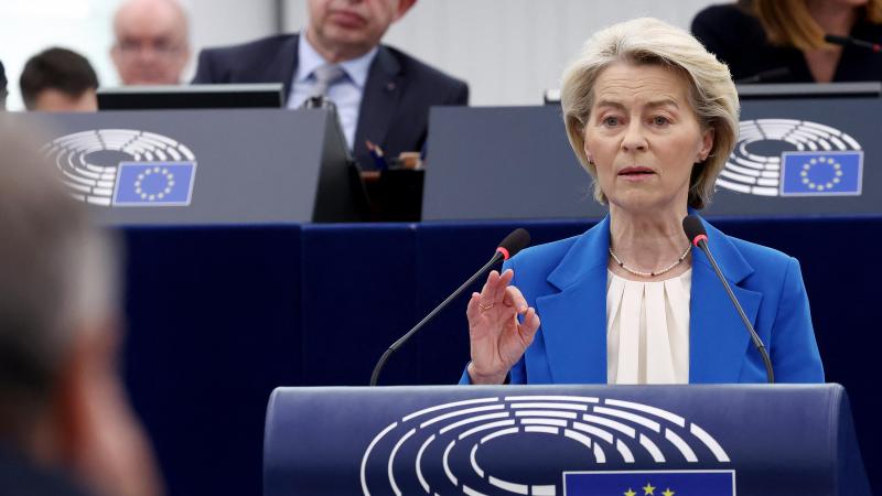 De Commissie van Ursula Von der Leyen behoudt het vertrouwen van het Europees Parlement.