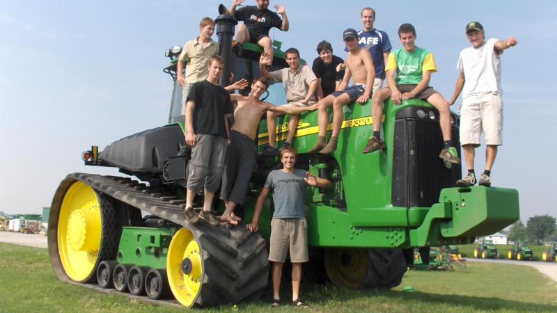 Leerlingen van het VLTI op buitenlandse stage in Canada in 2006.