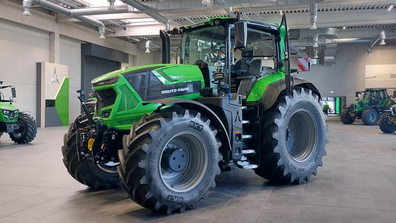 De nieuwe 8 Series TTV telt momenteel 2 modellen met motorvermogens van  313 en 340 pk.