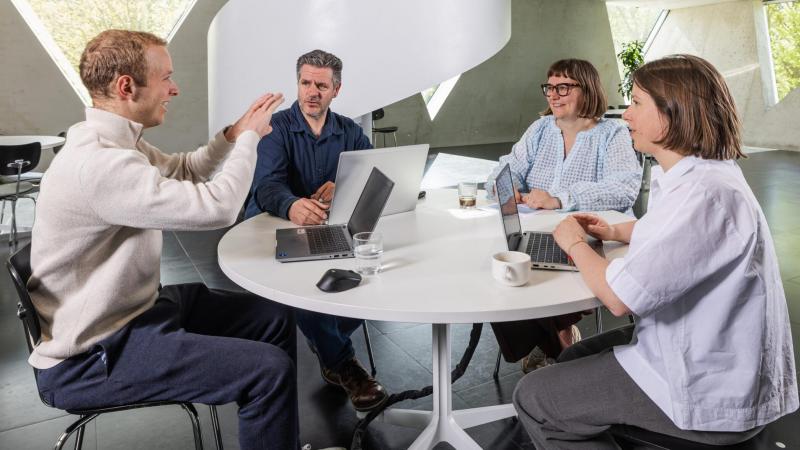 Het Innovatiefonds geeft prioriteit aan projecten binnen de haven en logistiek, chemie, bouw én het agrobusinesscomplex.