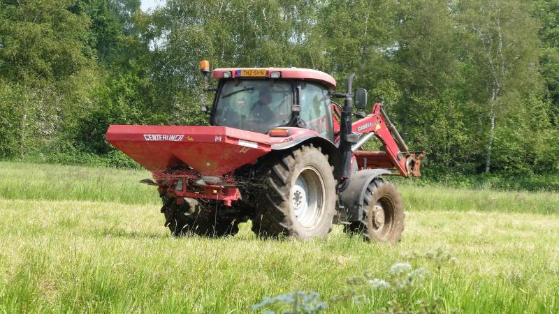 De prijzen voor stikstofhoudende meststoffen zijn sterk gestegen.