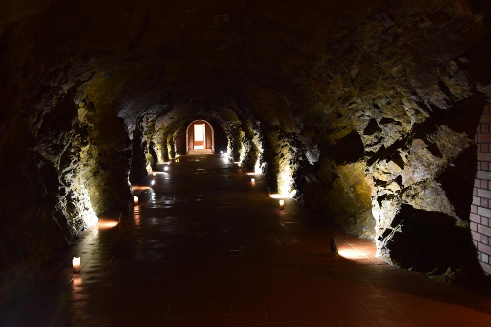 Vroeger rijpte de blauwschimmelkaas van Madeta in de Middeleeuwse ondergrondse tunnels.