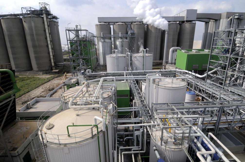 Alco Bio Fuel bevindt zich strategisch in het havengebied van Gent, omringd door andere industrie waarmee het samen kan werken.