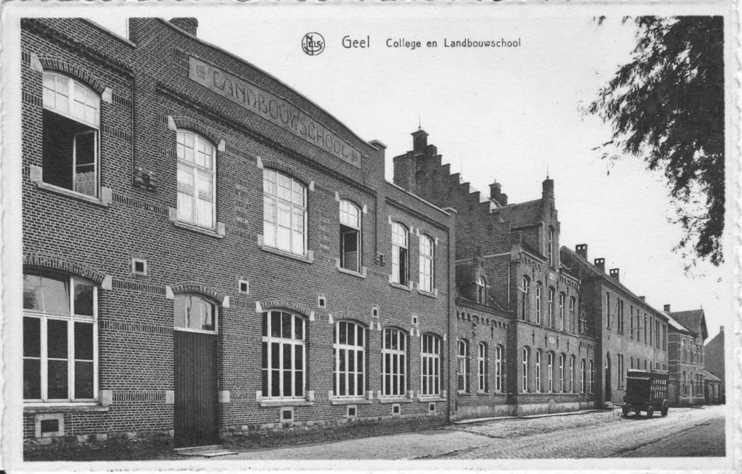 De eerste landbouwschool van Geel lag in de Kollegestraat. Ze werd mogelijk gemaakt door het provinciebestuur van Antwerpen en door het gemeentebestuur van Geel.