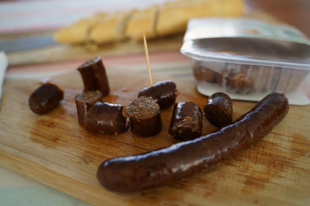 Het doel is om de insecten zo onopvallend mogelijk te verwerken in gekende voedingsproducten.