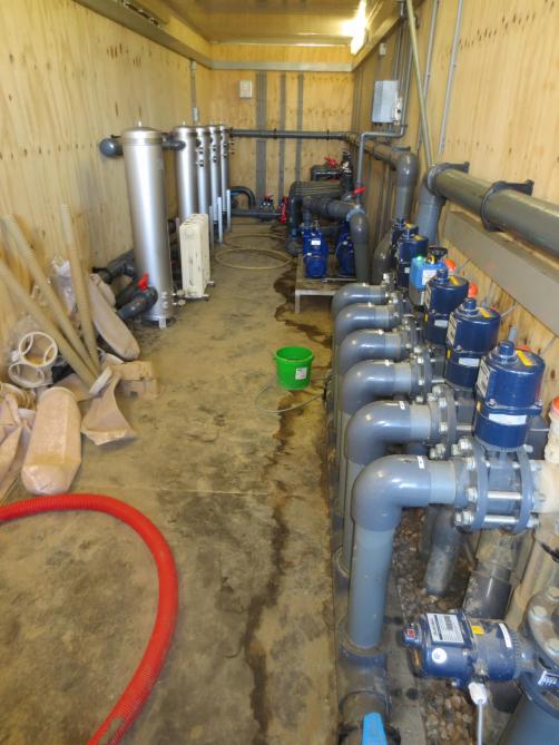 Het pompstation is het computergestuurde hart van de zoetwaterbel.