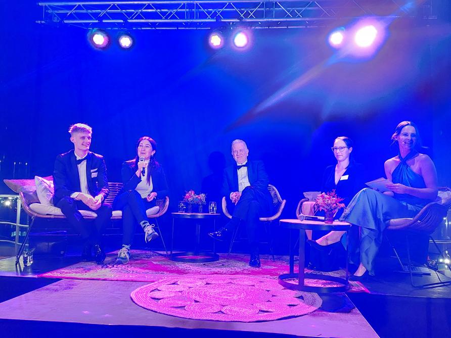 Het eerste debat maakte de link tussen klimaat en landbouw. Minister Demir benadrukte het belang van beschikbaarheid van water.