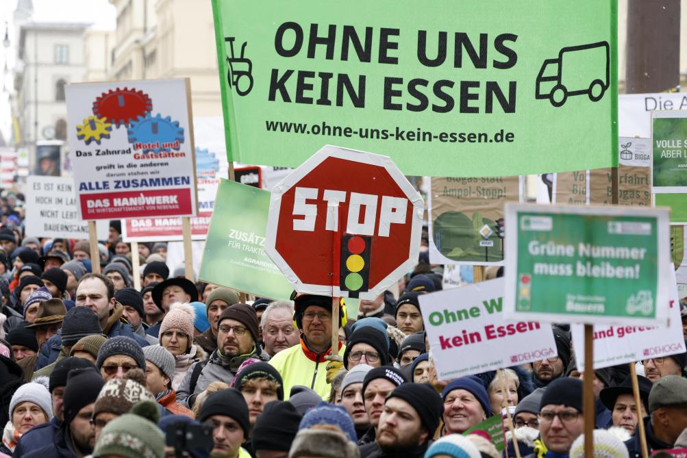 De Duitse boeren hebben gelijkaardige slogans als bij ons #nofarmersnofood.