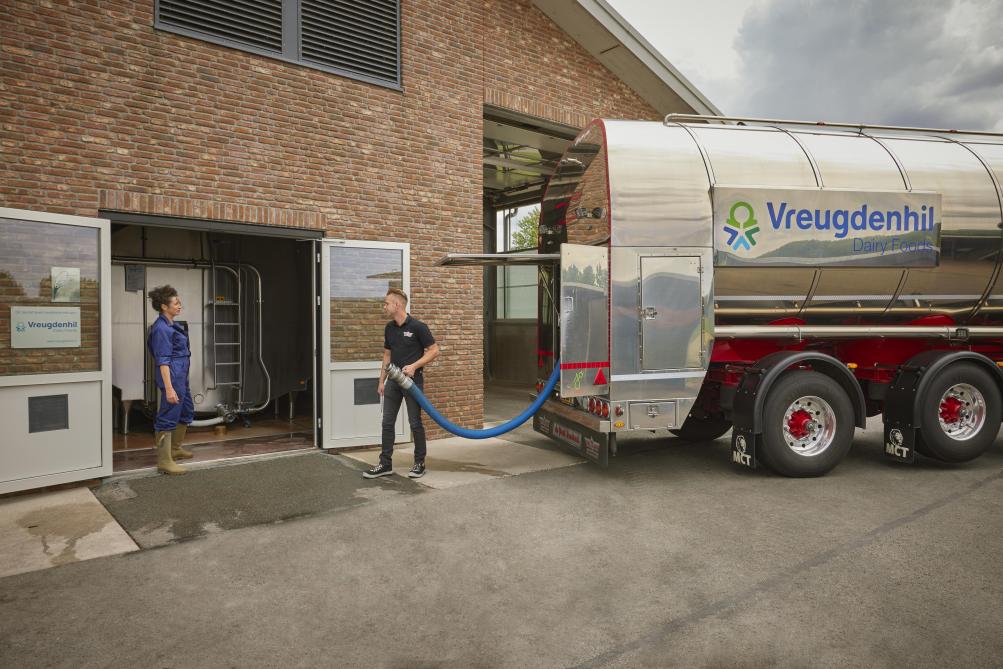 Het Nederlandse Vreugdenhil Dairy Foods heeft ruim 850 melkleveranciers, waarvan er heel wat al leveren sinds de overname van de 2 melkpoederfabrieken van Nestlé door Vreugdenhil.