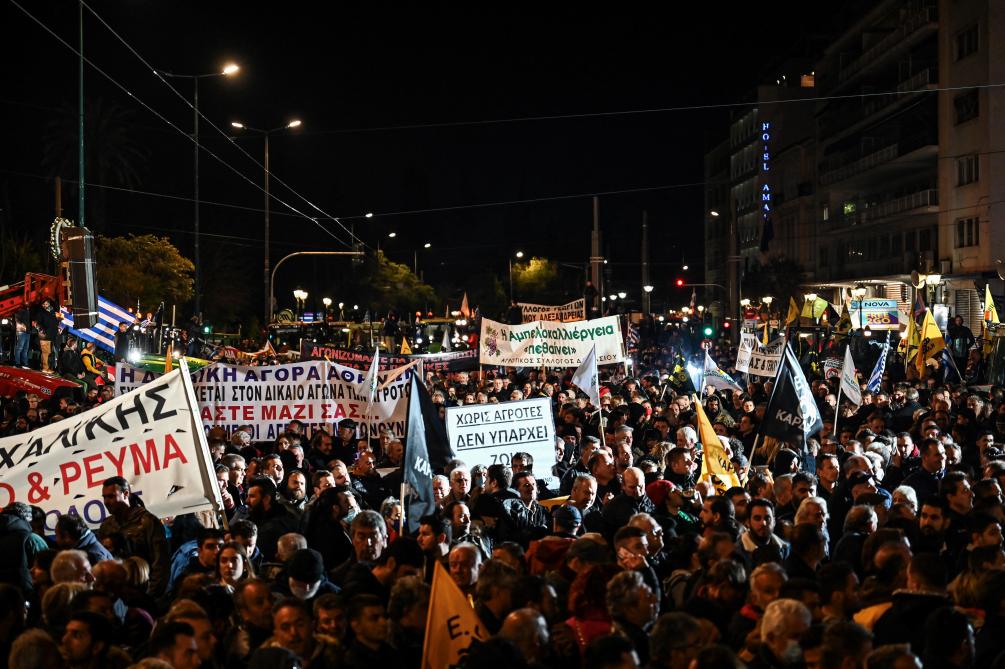 Al een maand eisen Griekse boeren meer financiële hulp van hun overheid. Dinsdag 20 februari kwamen actievoerders uit het hele land naar de hoofdstad Athene voor een groot protest.