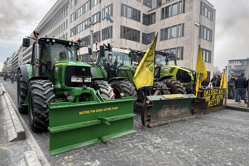 Politie zet traangas in tegen betogende boeren - Landbouwleven