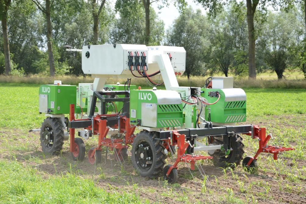 Ook de ILVO-robot die volledig autonoom onkruid wiedt, kon op veel belangstelling rekenen.