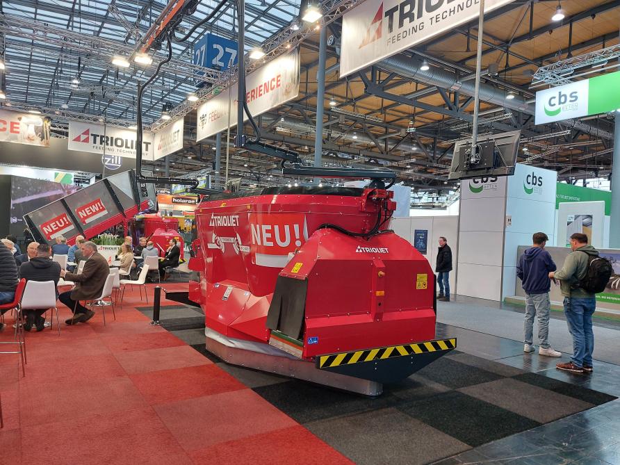 De nieuwste voermengrobot van Trioliet is nog groter geworden.