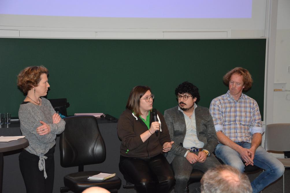 Jonge boeren Justine Arkens, Roy Meyer en Steven Van Hyfte getuigden over de problemen in de sector en op hun bedrijf.