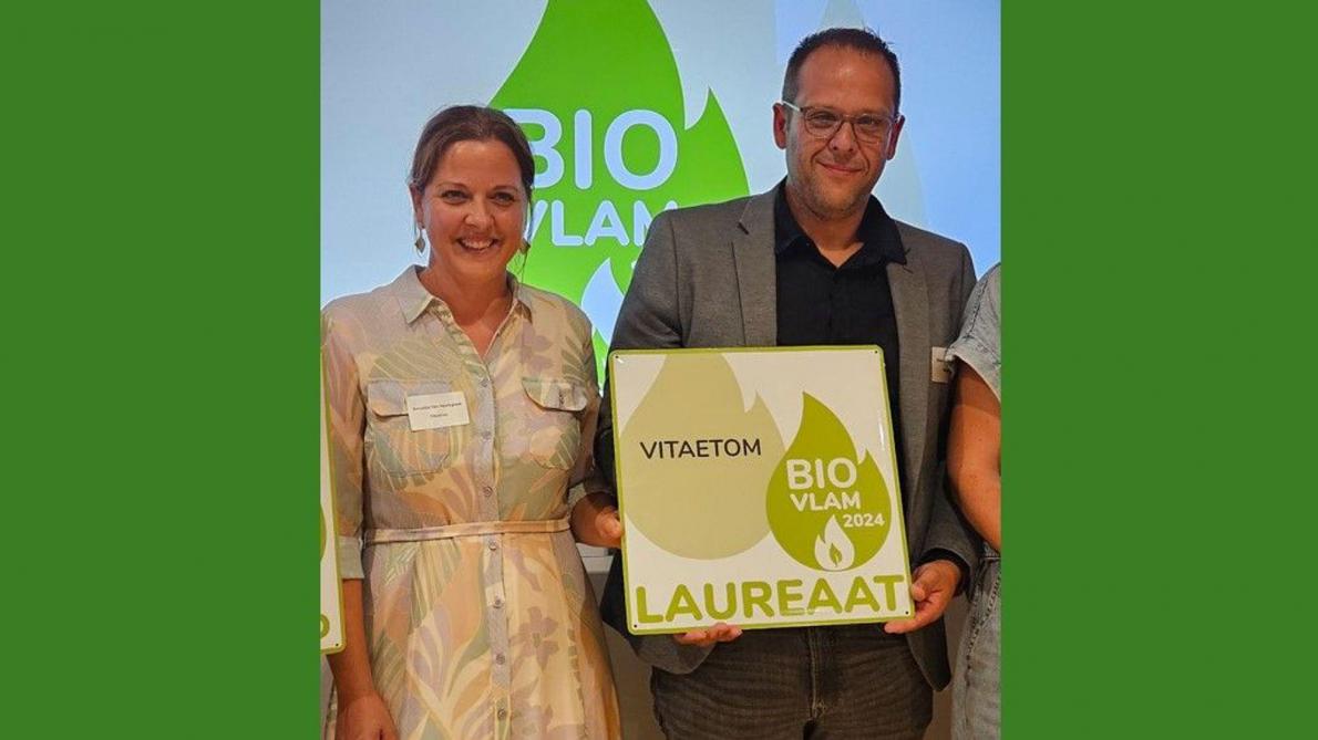 Vorig jaar wonnen glastuinbouwtelers Annelies en Koen Van Hauteghem van Vitaetom de BioVLAM-award.