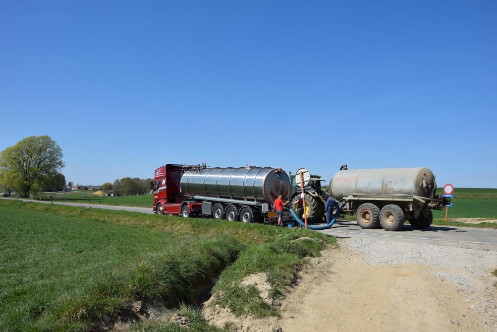 Elke erkende mestvoerder is verplicht om een systeem van onlinepositiebepaling te gebruiken bij elk transport van dierlijke mest of van andere meststoffen.