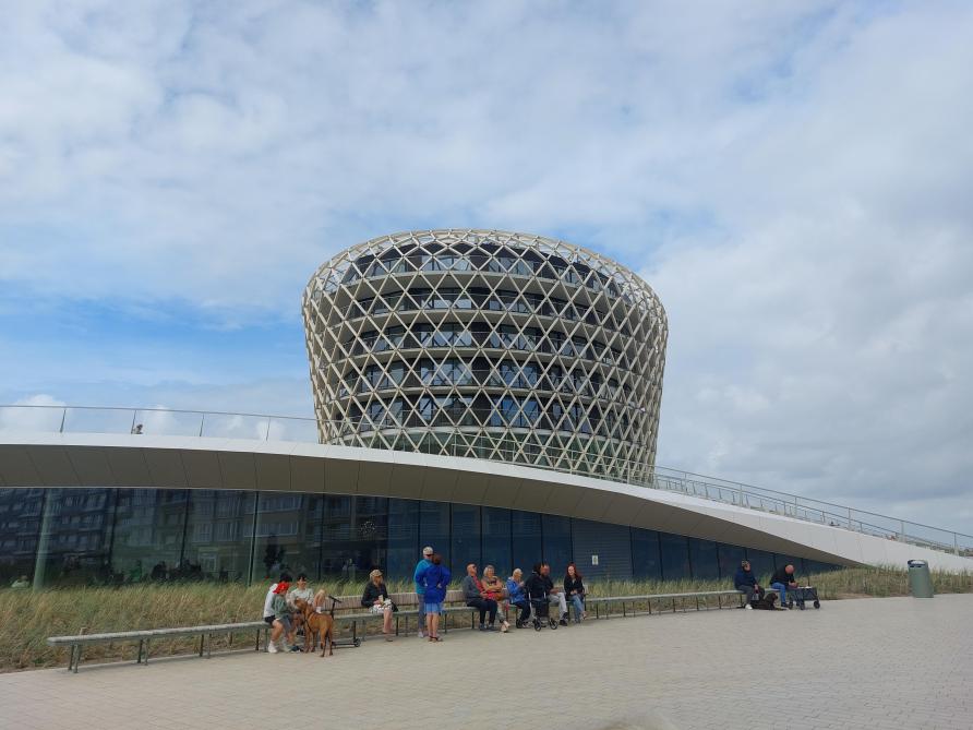 Om meer toeristen sneller met hun wagen naar Middelkerke te laten rijden, wordt in de polder 30 ha landbouwgrond opgeofferd.
