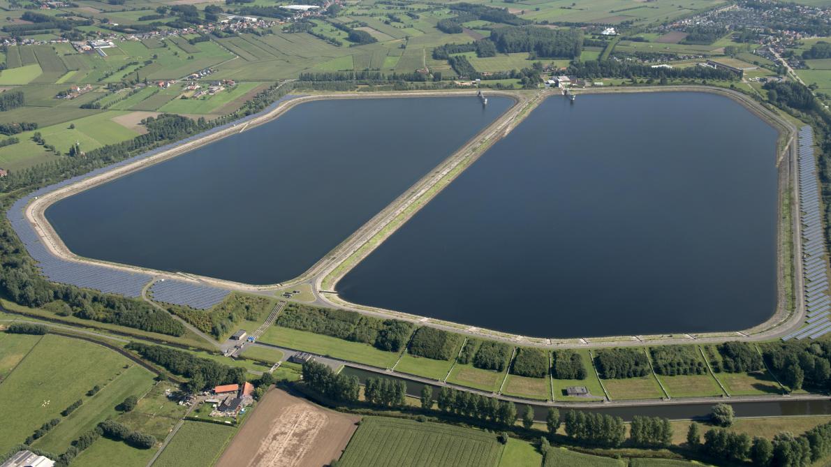 Met Kluizen in Evergem (zie hierboven) en De Blankaart in Diksmuide beschikt De Watergroep over 3 grote waterbufferbekkens in Vlaanderen.