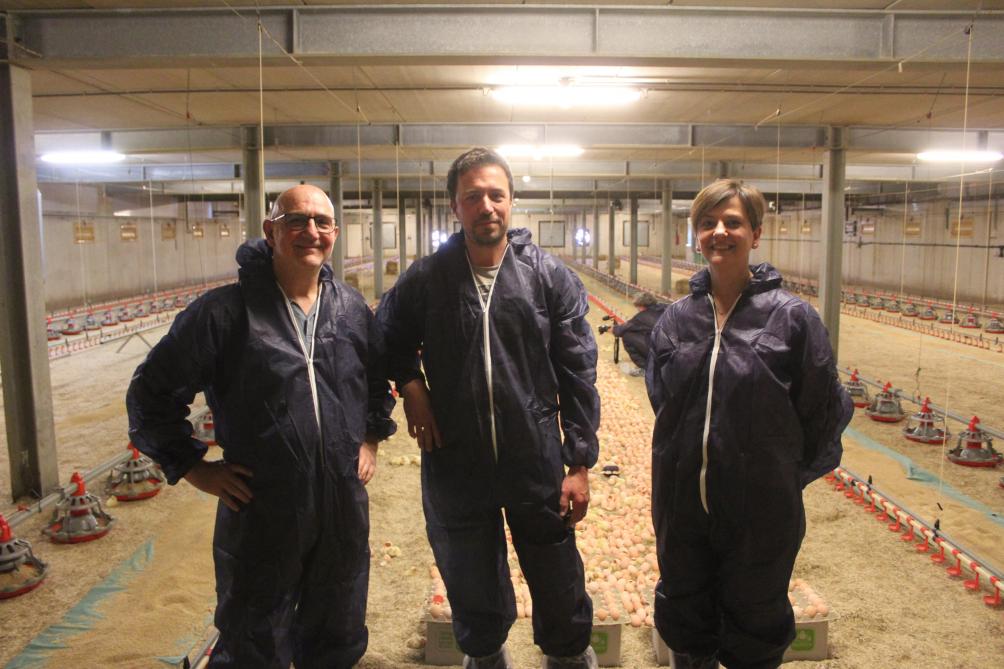 De ploeg achter de nieuwe vleeskippencoöperatie met vanaf links coördinator Marc Laurant, lid Olivier Lardinois en voorzitter Delphine Tasiaux-Ladouce.