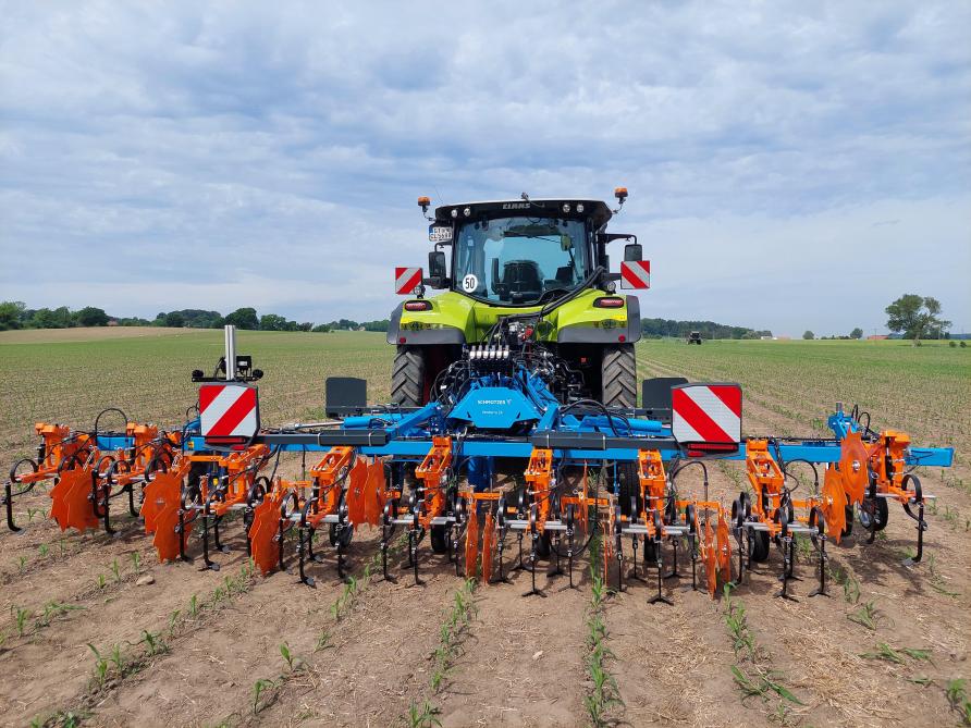 Mechanische onkruidbeheersing zal in droge jaren zeker een positieve bijdrage leveren, maar vooral combinaties van chemische en mechanische onkruidbeheersing lijken de meest bedrijfszekere aanpak.