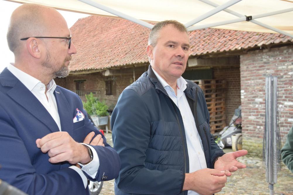 Alain Vander Cruys (Agribex) (rechts) en Frédéric François (Eurasco) betreuren de gang van zaken in het Brussel Hoofstedelijk Gewest. Hierdoor zullen er dit jaar geen levende dieren op Agribex aanwezig zijn.