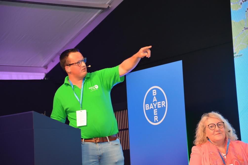 Willem Derynck, glasgroenteteler uit Ardooie en ondervoorzitter van Groene Kring, brak een lans voor de jonge boeren in Europa.