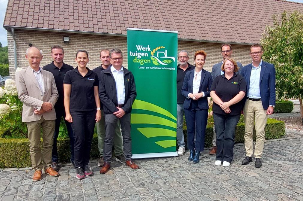 Het team van AgriBevents, hoofdsponsor KBC en de stad Oudenaarde zijn klaar voor de start van de 37de editie van de Werktuigendagen.