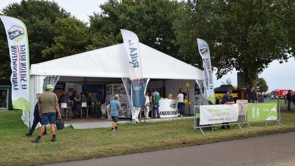 Gezellige drukte op de Landbouwleven-stand.