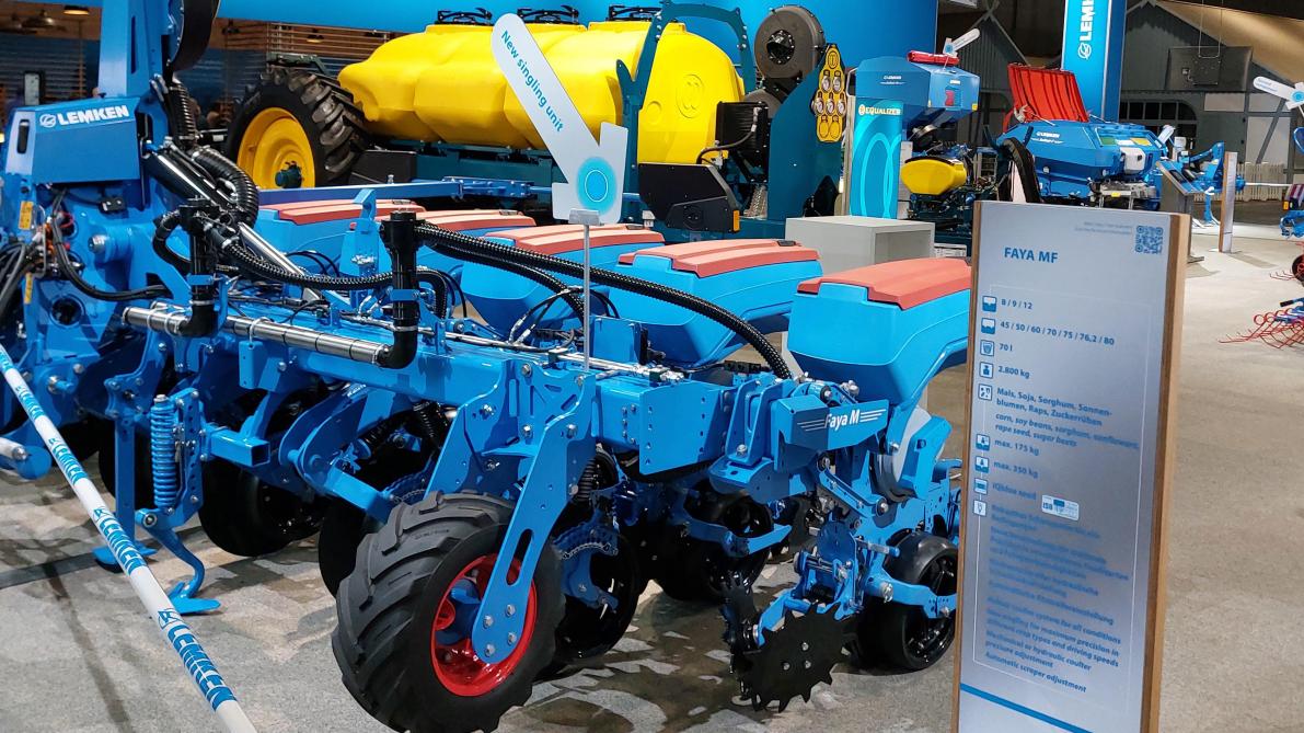 Lemken brengt de nieuwe precisiezaaimachine Faya uit.