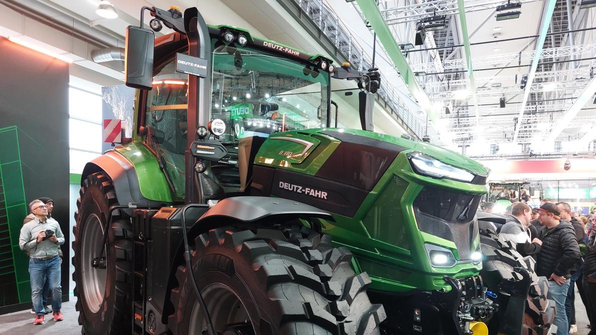 Deutz-Fahr introduceert een nieuwe 8-serie.