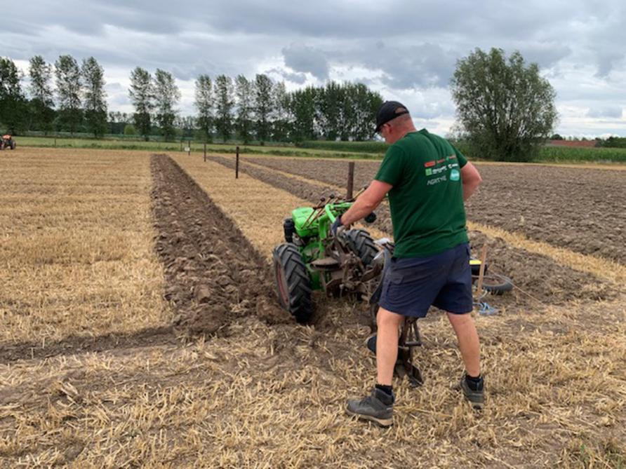 Dit jaar was er voor het eerst een provinciale ploegwedstrijd met motoculteur in Zaffelare.